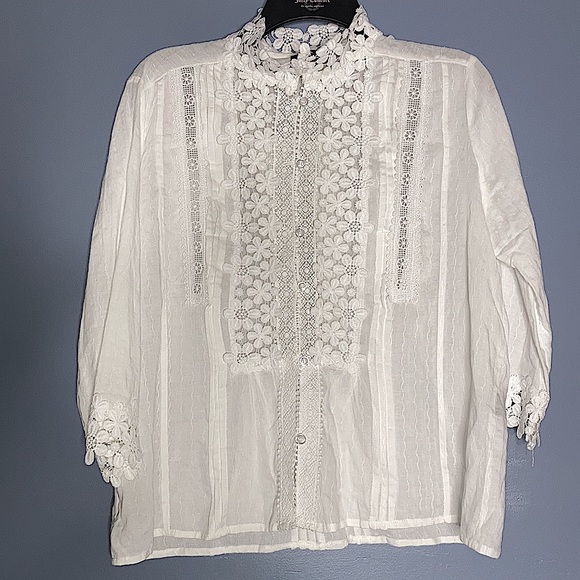 Vici Tops - NWOT White Blouse From Vici